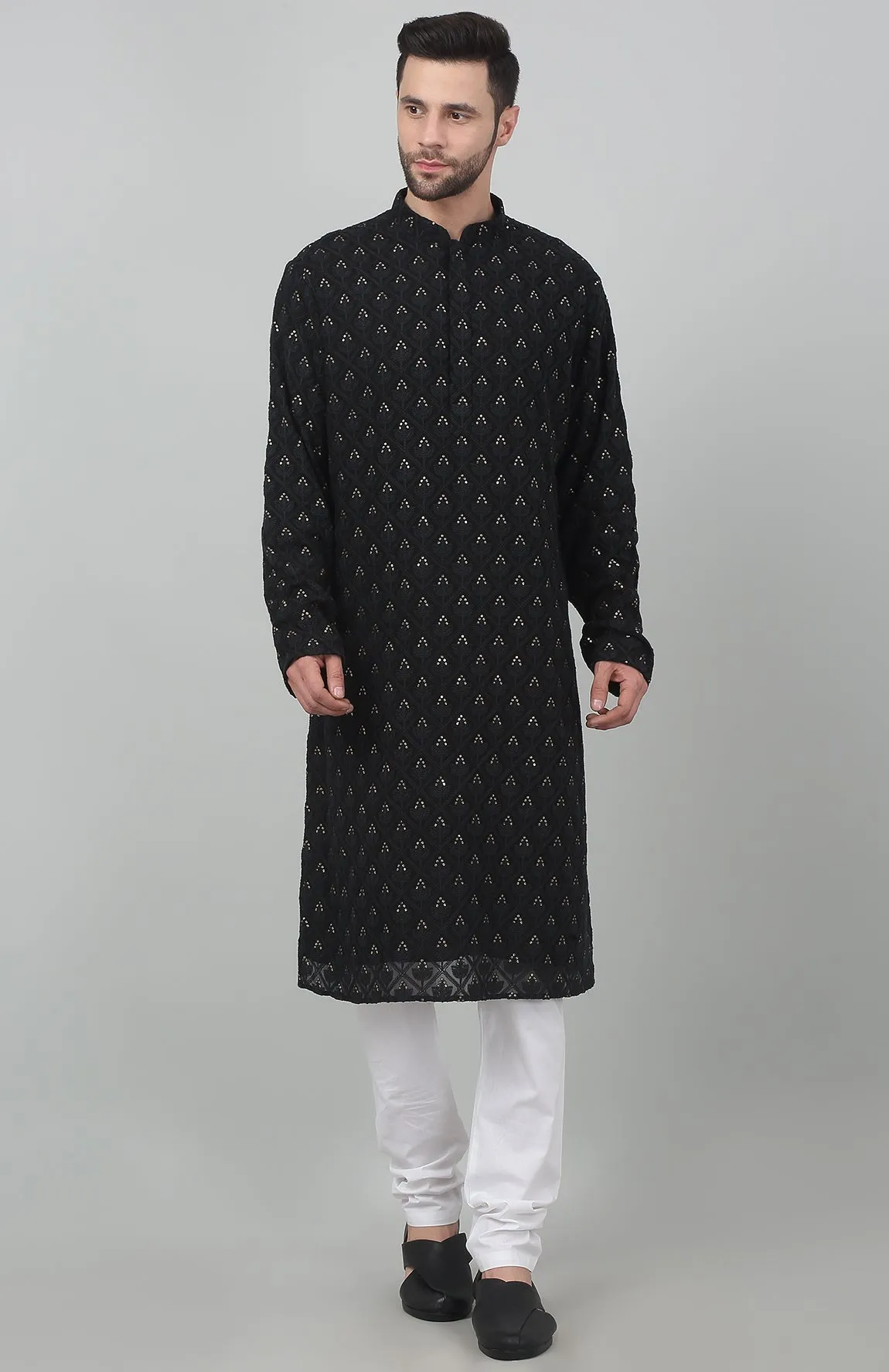 Black Jahaan Embroidered Kurta Set - Rent