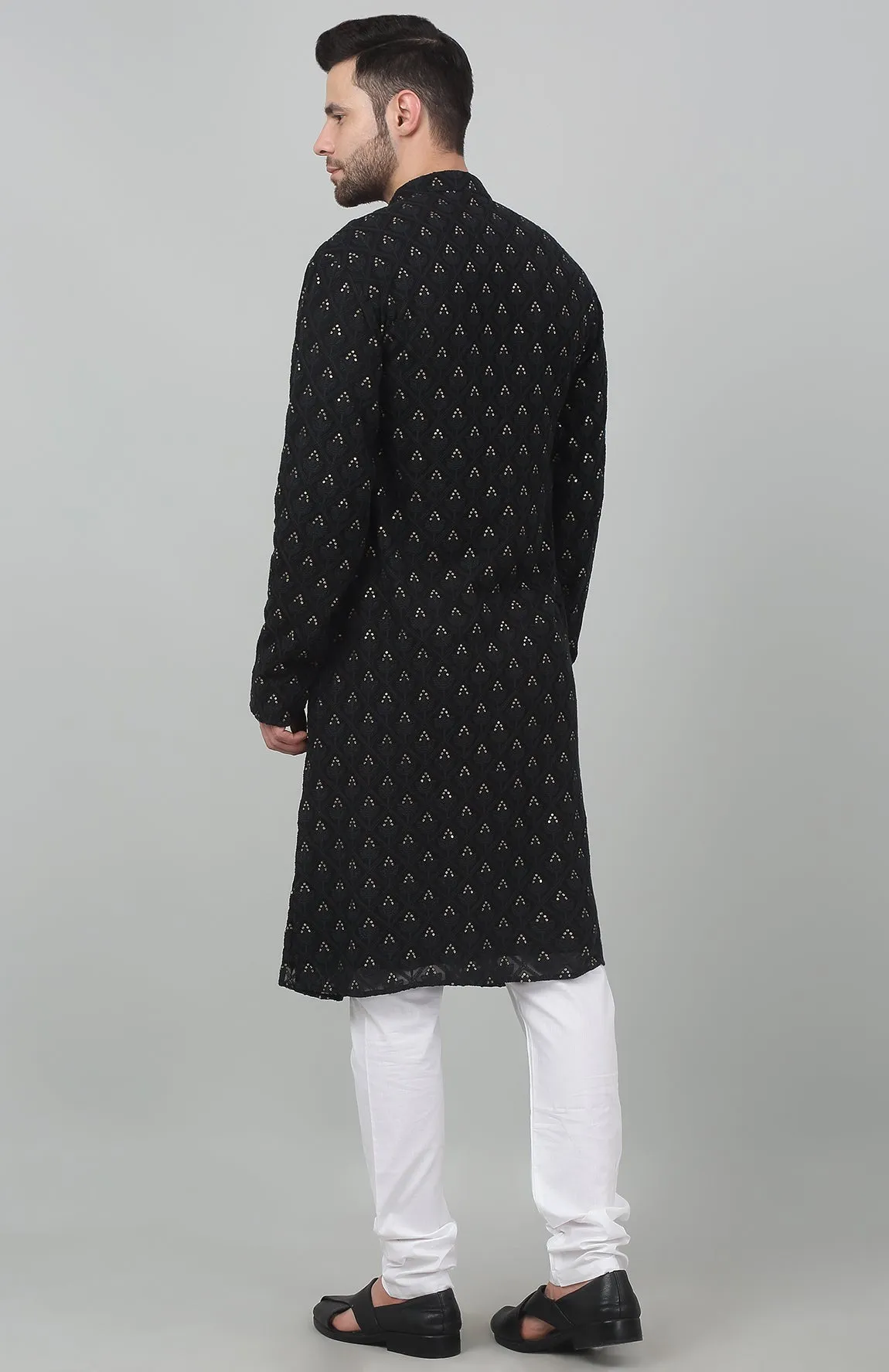 Black Jahaan Embroidered Kurta Set - Rent