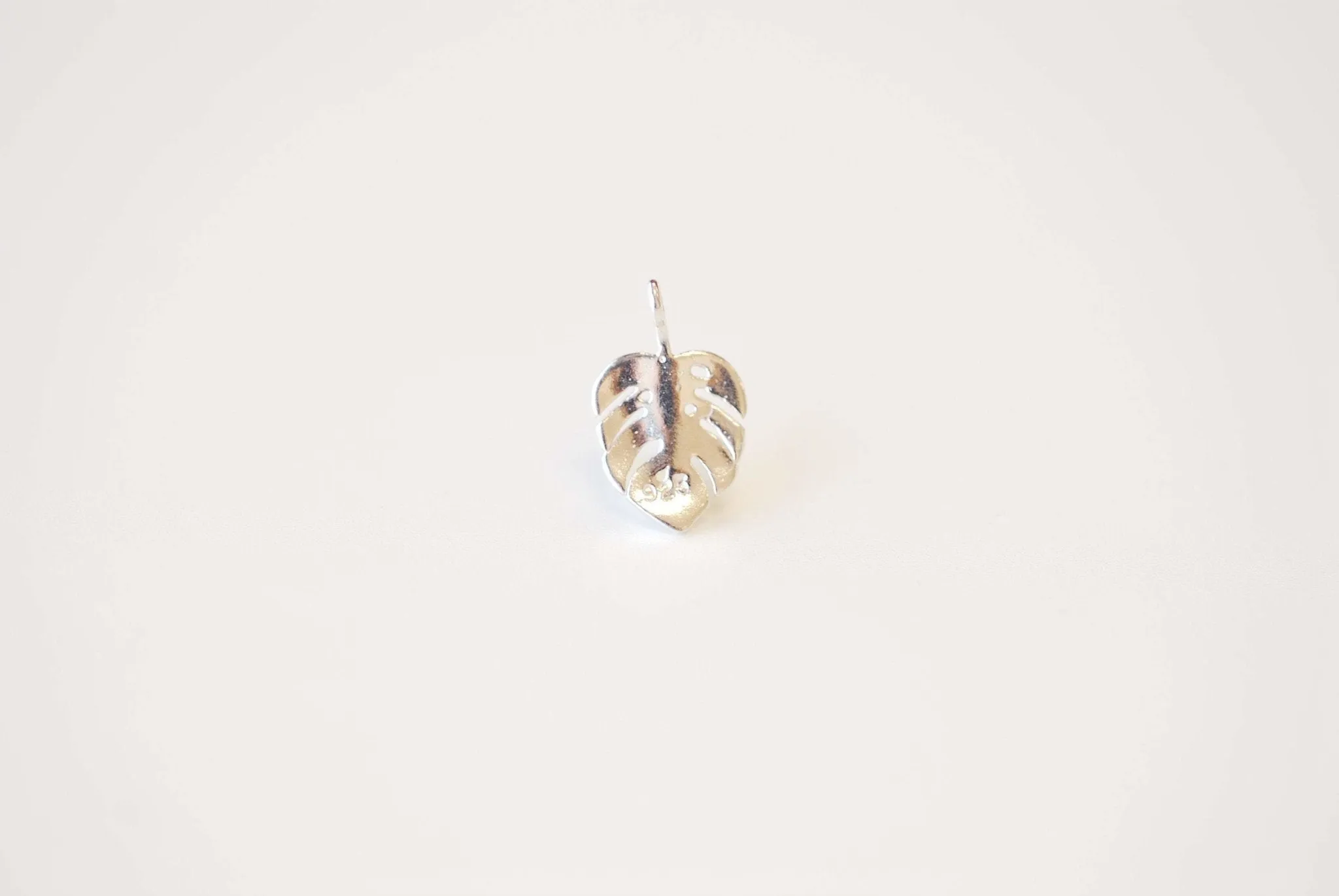 Monstera leaf Wholesale Charm - Vermeil 18k gold plated over 925 Sterling silver, leaf Pendant, Foliage, swiss cheese plant, Split leaf Charm, J401