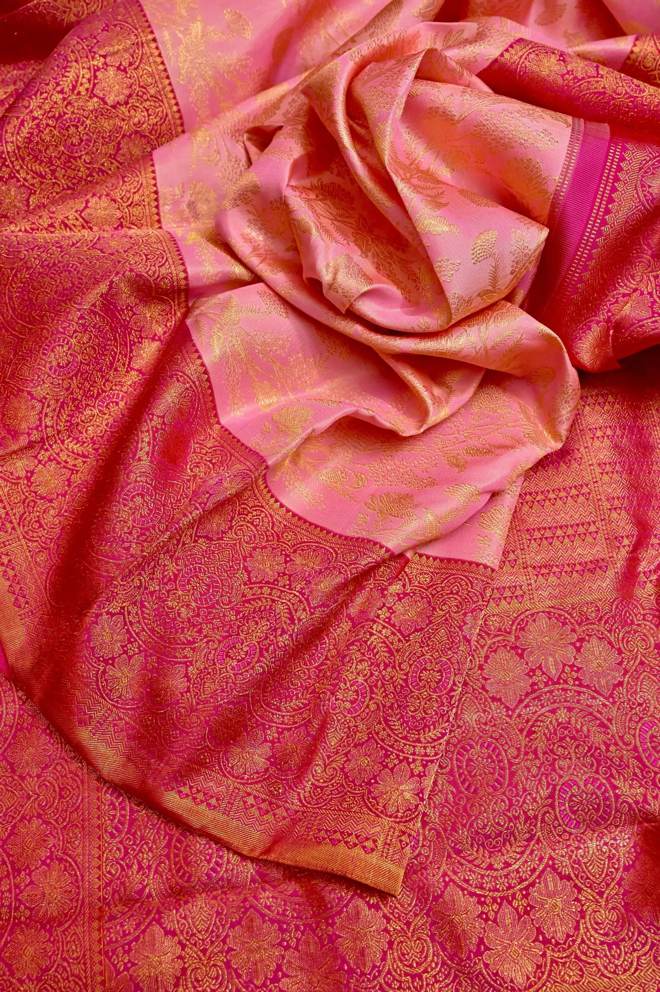 Peach Pink Color Korvai Kanjeevaram Silk Saree with Pure Gold Zari Weaving