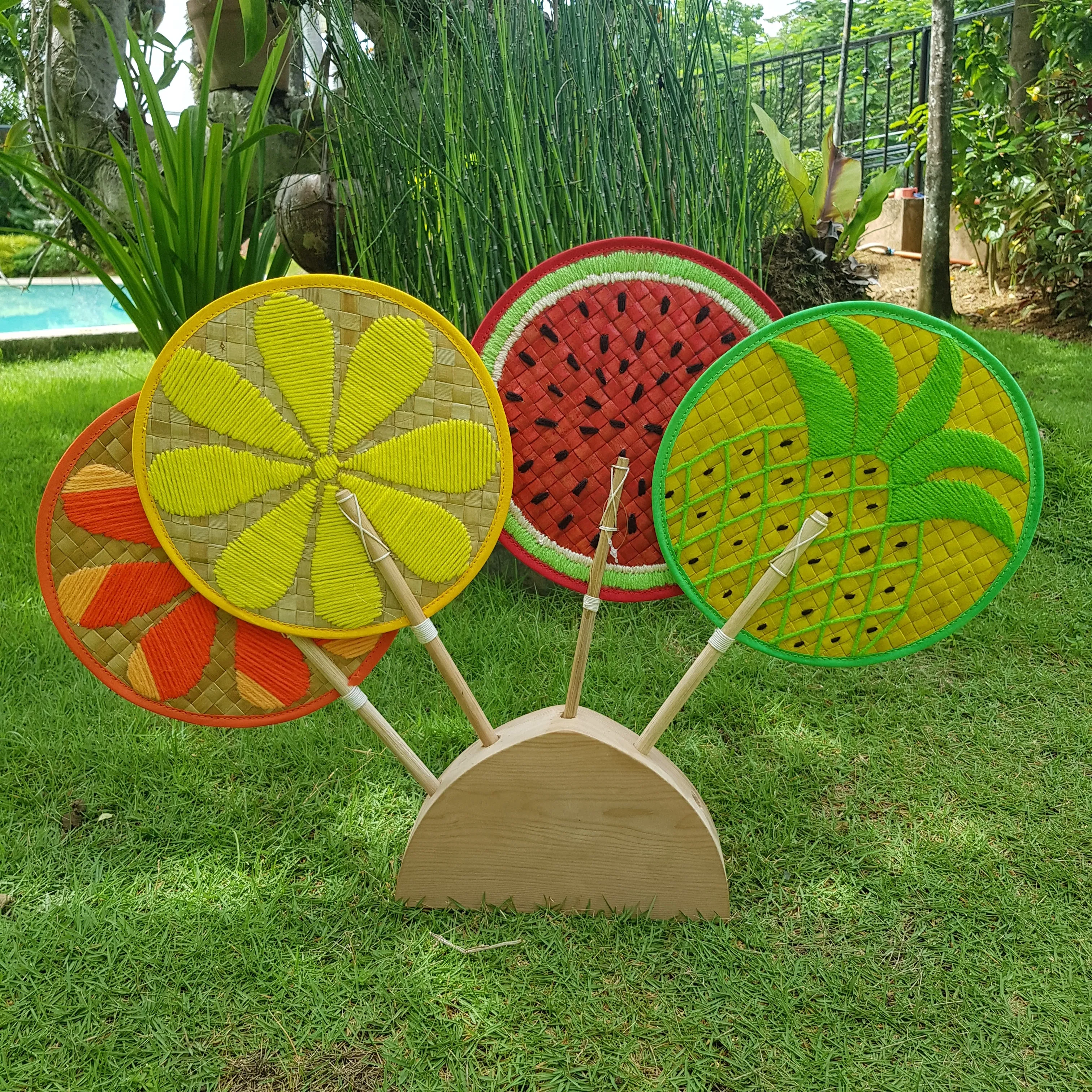 Pineapple Fan