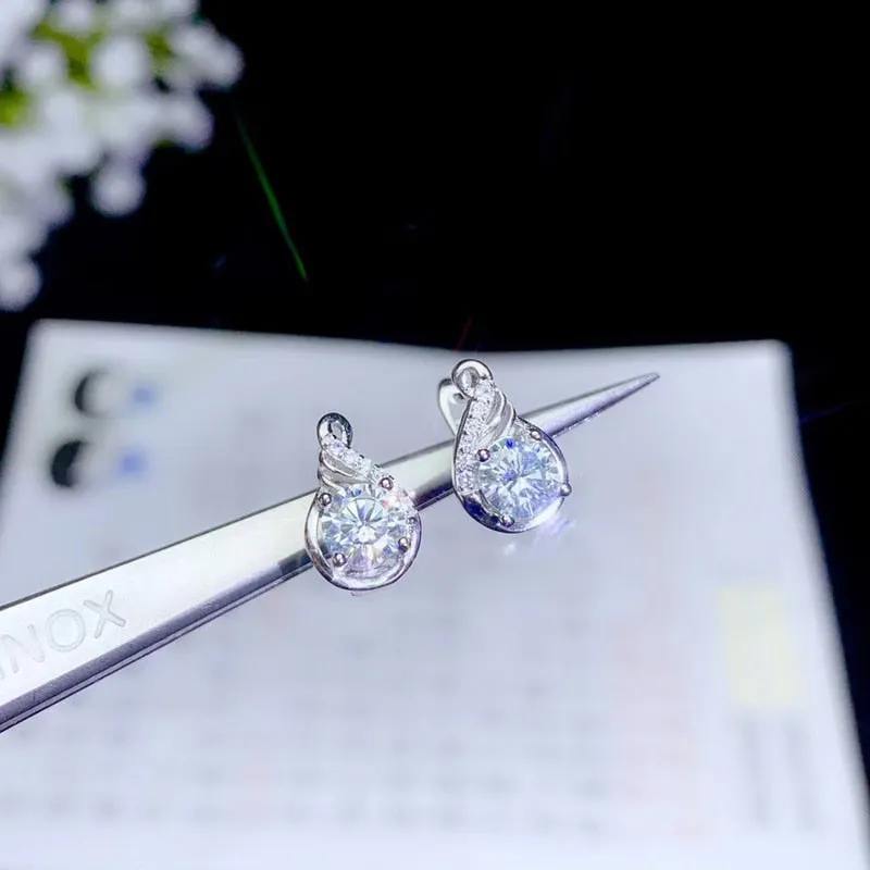 Platinum Plated 925 Silver Stud Moissanite Earrings 1ctw